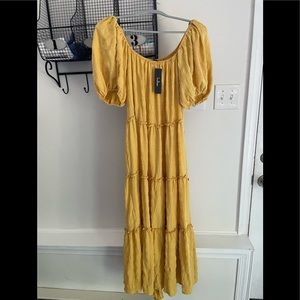 Lulus maxi dress off the shoulder